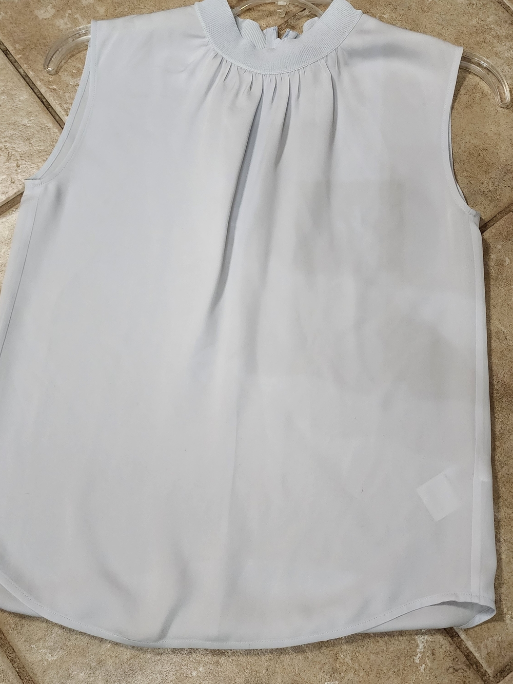 Vince Silver Light Gray Silk Sleeveless Gathered Mock Neck Camisole